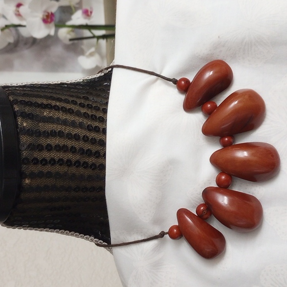 NWOT Tagua Nut Necklace.
